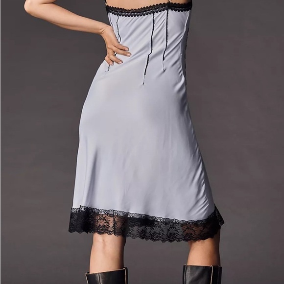 Anthropologie V-Neck Lace-Trim babydoll Slip Dress. NWT SIZE 12 - Picture 3 of 5